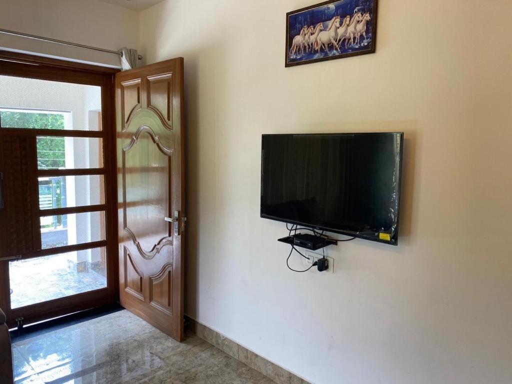 דהראדון Maldevta Retreat Home מראה חיצוני תמונה